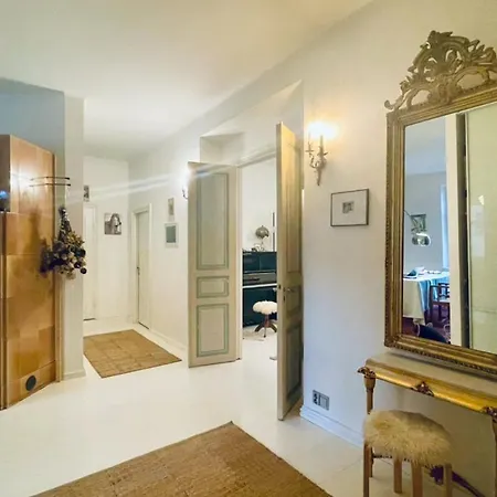 Apartmán Art Nouveau Home, Punavuori Design District Helsinky