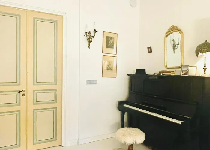 Apartmán Art Nouveau Home, Punavuori Design District Helsinky